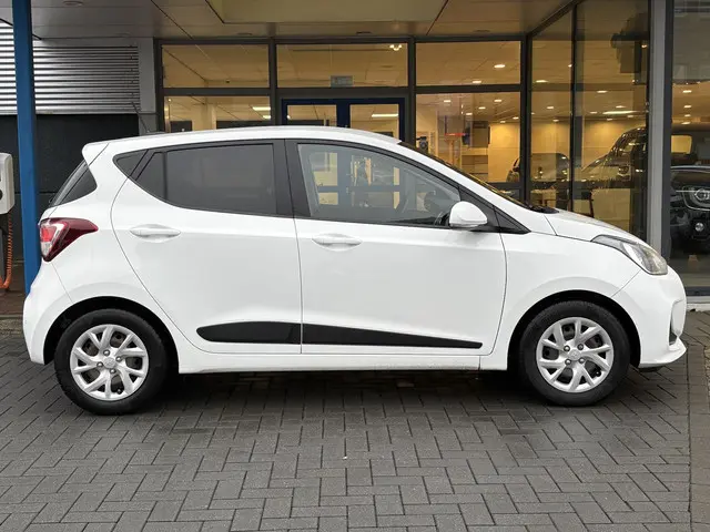Hyundai i10 1.0i Premium 2019 Benzine 4