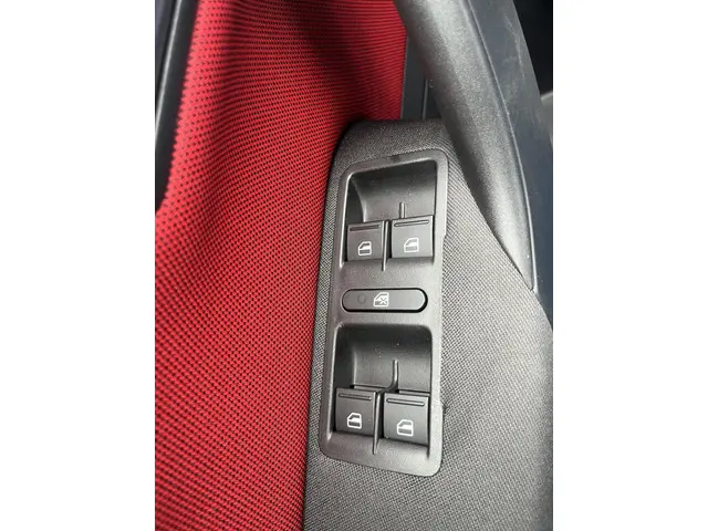 Volkswagen Polo 1.2 TSI Cross 2014 Benzine 35