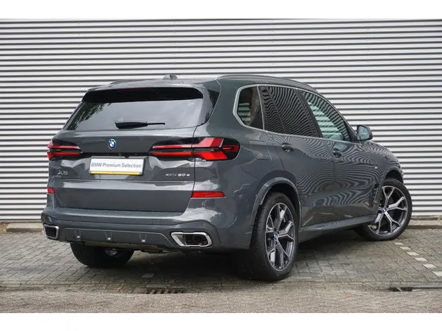 BMW X5 xDrive50e 2023 Hybride Benzine 2
