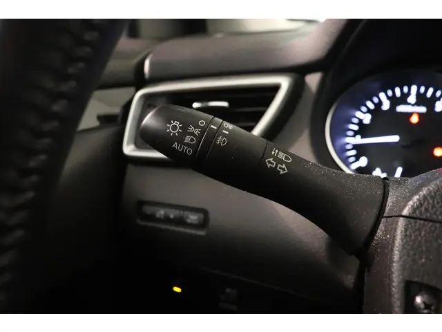 Nissan QASHQAI 1.3 DIG-T N-Connecta 2019 Benzine 24