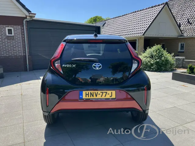 Toyota Aygo X CABRIO VVT-I ENVY 2022 Benzine 9