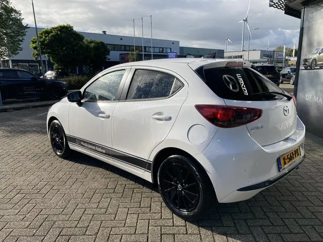 Mazda 2 2