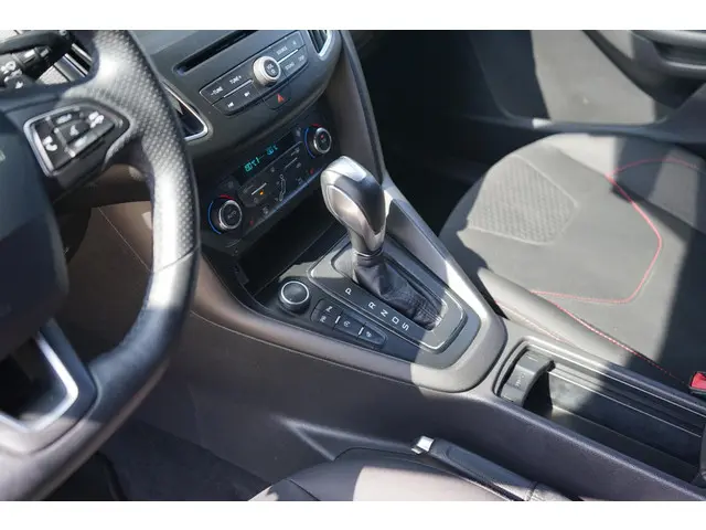 Ford Focus Wagon 1.5 ST-Line 2017 Benzine 26