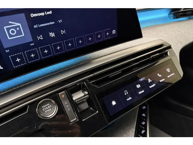 Peugeot e-5008 GT Avantage 73 kWh 2025 Elektrisch 35