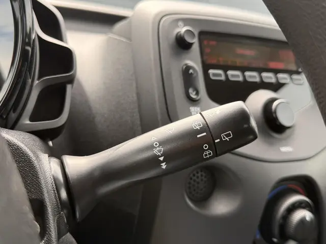 Peugeot 108 1.0 e-VTi Junior 2016 Benzine 14