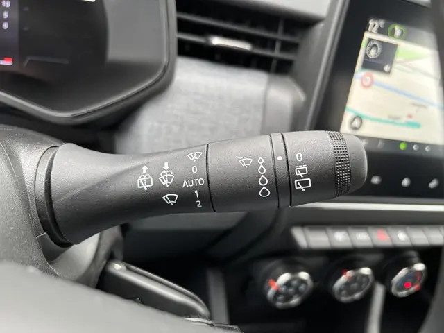 Renault Clio 1.0 TCe 90 GPF evolution 2024 Benzine 26