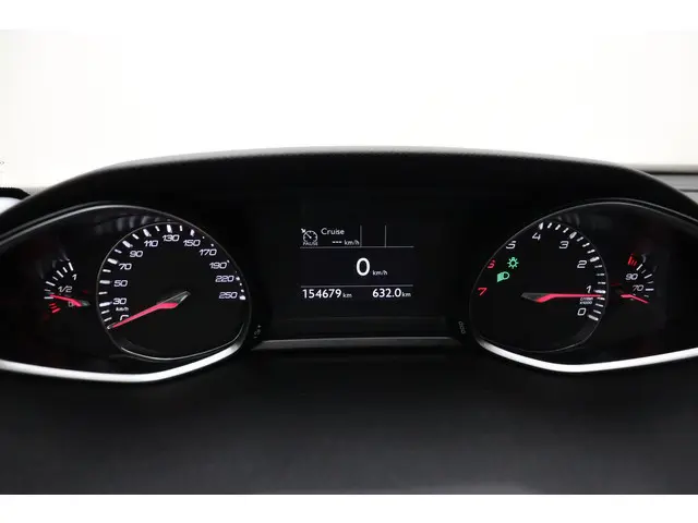 Peugeot 308 1.2 PureTech Allure 2018 Benzine 27
