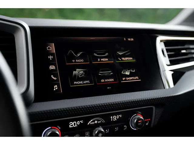 Audi A1 Sportback 35 TFSI S Line 2019 Benzine 13