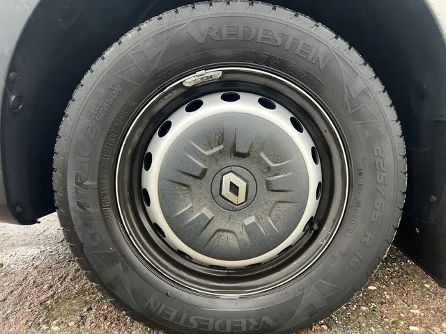 Renault Master T35 2.3 dCi 135 L2H2 2020 Diesel 14