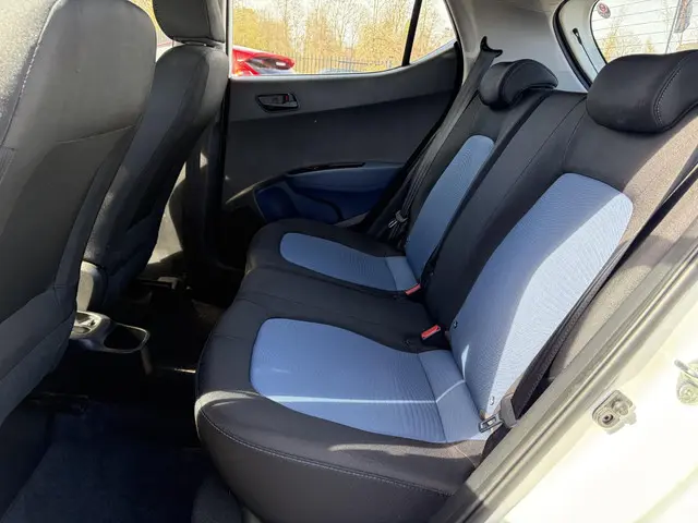 Hyundai i10 1.0i i-Motion Comfort 2017 Benzine 11