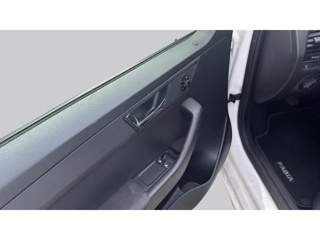 Škoda Fabia 1.0 TSI Ambition 2018 Benzine 16