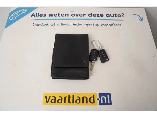 Volkswagen Golf 1.0 TSI Edition [ airco ] 2016 Benzine 31