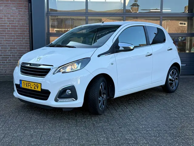 Peugeot 108 1.0 e-VTi Première 2014 Benzine 2