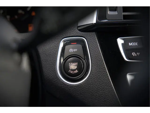 BMW 1 Serie 118i High Executive M Sport 2017 Benzine 42