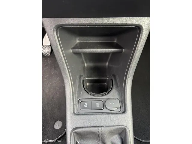 Volkswagen up! 1.0 BMT move up! 2019 Benzine 10