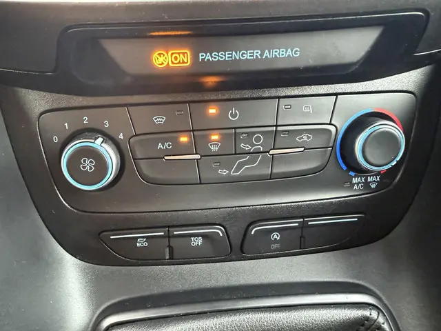 Ford Transit Connect 1.0 Ecoboost L2 Trend 2024 Benzine 17