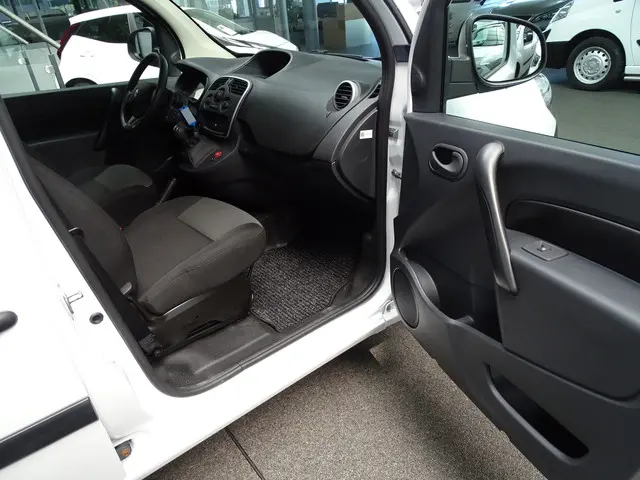 Renault Kangoo 1.5 Blue dCi 80 Comfort 2020 Diesel 18
