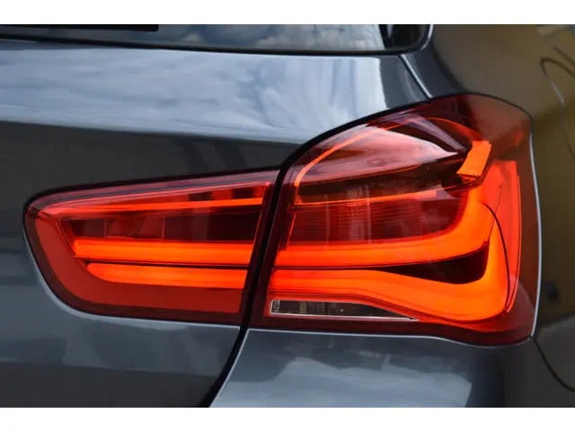BMW 1 Serie 118i Corporate Lease Executive 2017 Benzine 9