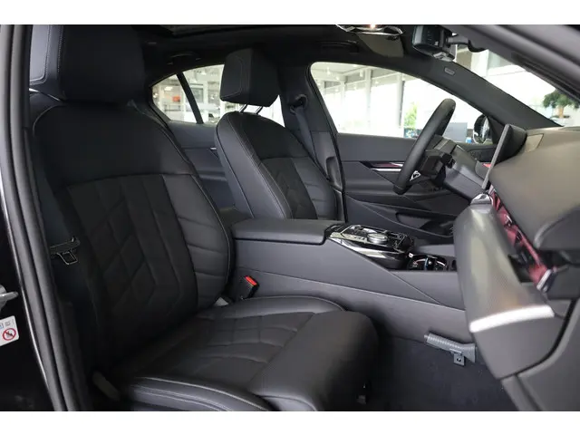 BMW i5 eDrive40 2025 Elektrisch 8