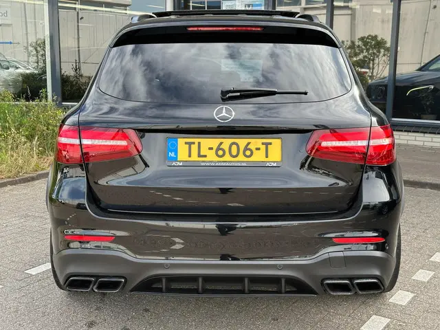 Mercedes-Benz GLC AMG 43 4MATIC / PANO 2016 Benzine 16