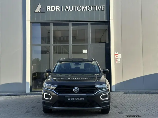 Volkswagen T-Roc - 1.5 TSI Style 2018 Benzine 8