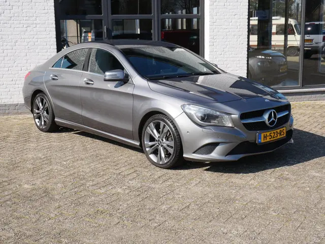 Mercedes-Benz CLA 200 Leder Xenon Pdc Led 2013 Benzine 4