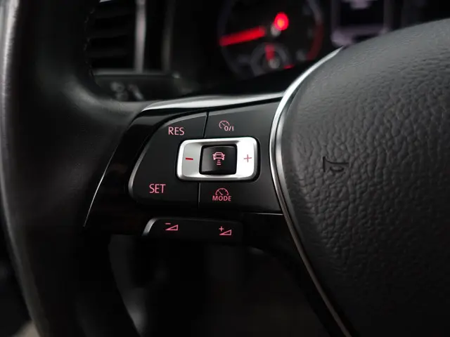 Volkswagen Polo 1.0 TSI R Line+ 2021 Benzine 28