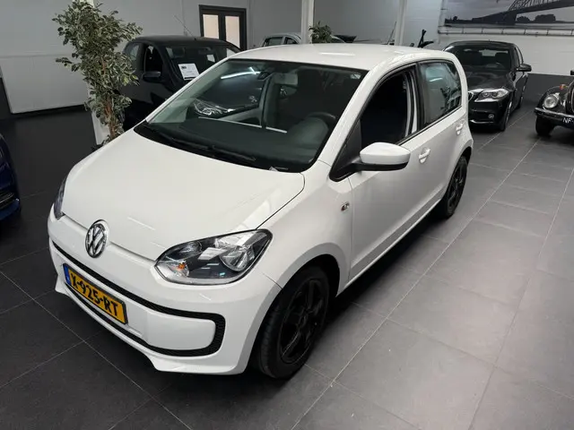 Volkswagen up! 3