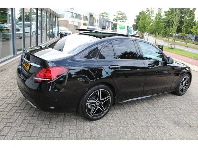 Mercedes-Benz C-Klasse 180 Bns Sol. AMG 2019 Benzine 6
