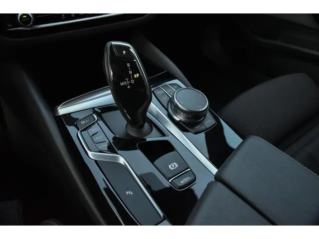 BMW 5 Serie 520d Executive 2017 Diesel 23