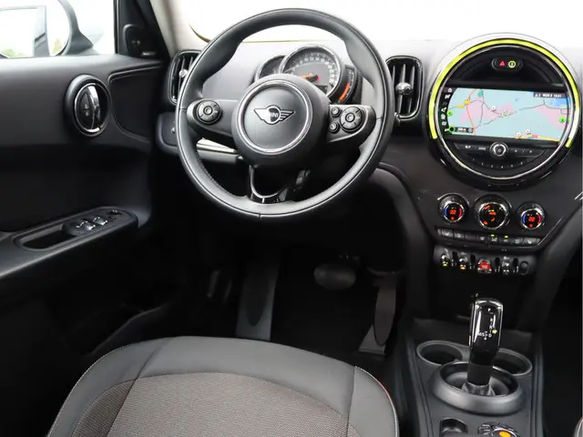 MINI Countryman 1.5 Cooper 2019 Benzine 16