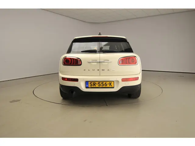 MINI Clubman 1.5 One Salt Business 2018 Benzine 3