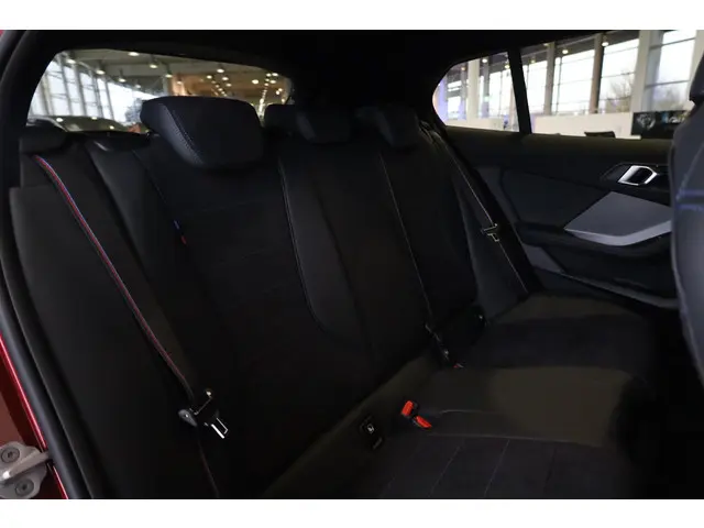 BMW 1 Serie 120 2026 Benzine 9