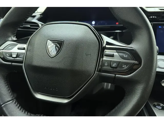 Peugeot 308 SW 1.2T Active Pack Business 2022 Benzine 24