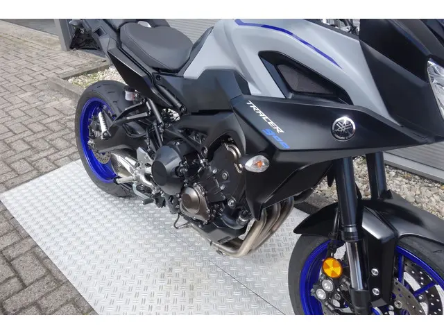 Yamaha TRACER 900 ABS 2018 Benzine 8
