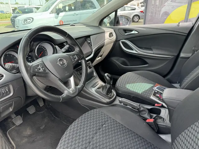 Opel Astra 1.4 Black Edition 2018 Benzine 16