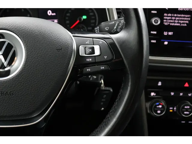 Volkswagen T-Roc 1.5 TSI Style Business 2021 Benzine 26