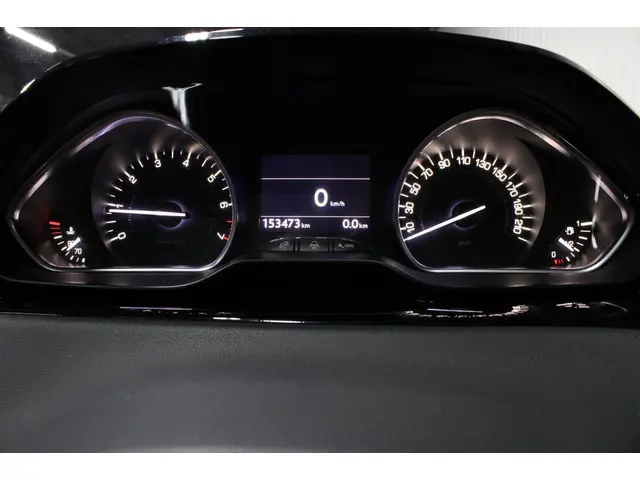 Peugeot 208 1.0 VTi Blue Lease 2013 Benzine 19