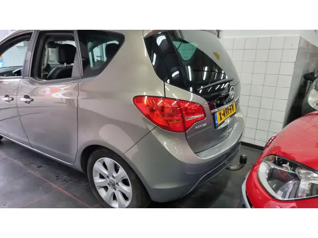 Opel Meriva 1.4 Turbo Cosmo 2013 Benzine 4
