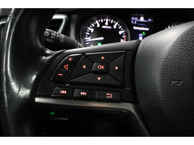 Nissan QASHQAI 1.2 Tekna + 2018 Benzine 34