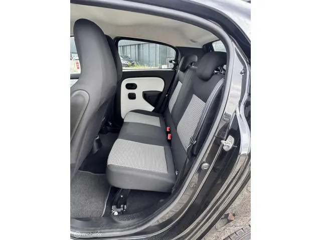 Renault Twingo 1.0 BENZINE 2015 Benzine 13