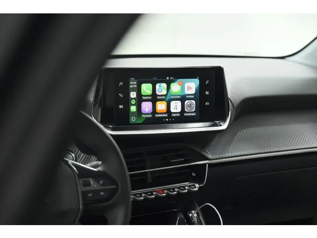 Peugeot 208 PureTech 100 Allure Pack 2023 Benzine 3
