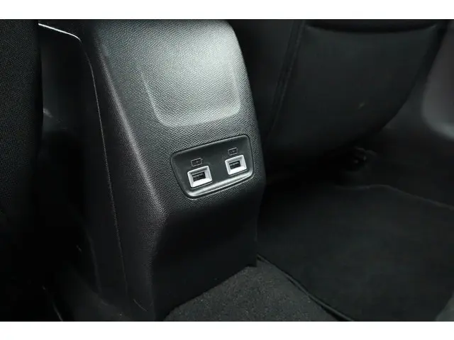 Peugeot 208 1.2 PureTech Active - Automaat 2022 Benzine 30