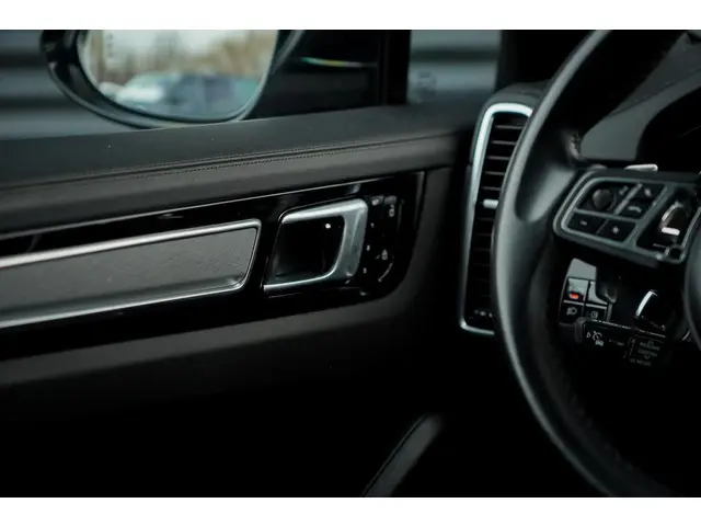 Porsche Cayenne 4.0 Turbo 2019 Benzine 61