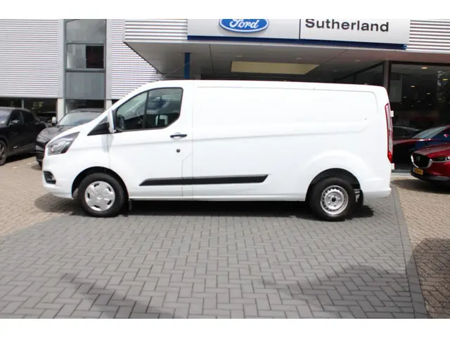 Ford Transit Custom 3