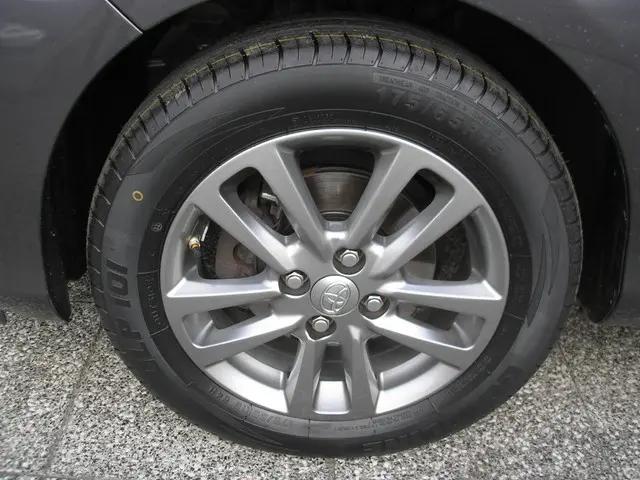 Toyota Yaris 1.3 VVT-i Aspiration 2015 Benzine 19