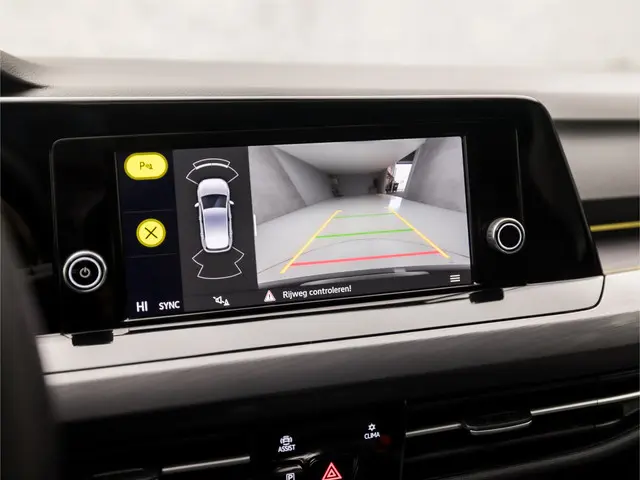 Volkswagen Golf 1.5 TSI Sport 2020 Benzine 18