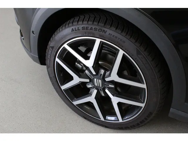 SEAT Arona 1.0 TSI FR Business Intense 2021 Benzine 4