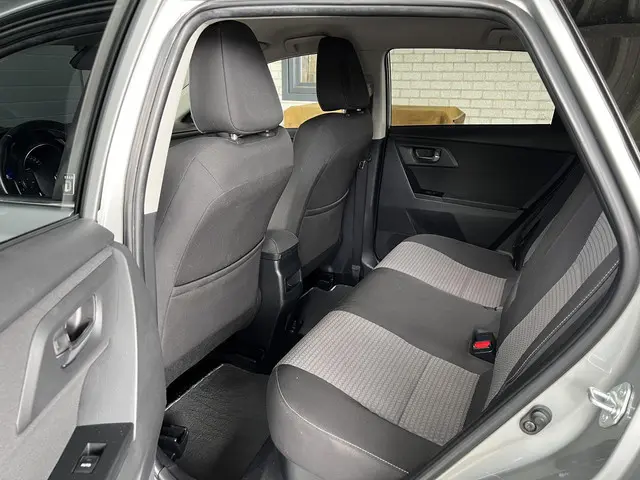 Toyota Auris 1.8 Hybrid Team D 2018 Hybride Benzine 20