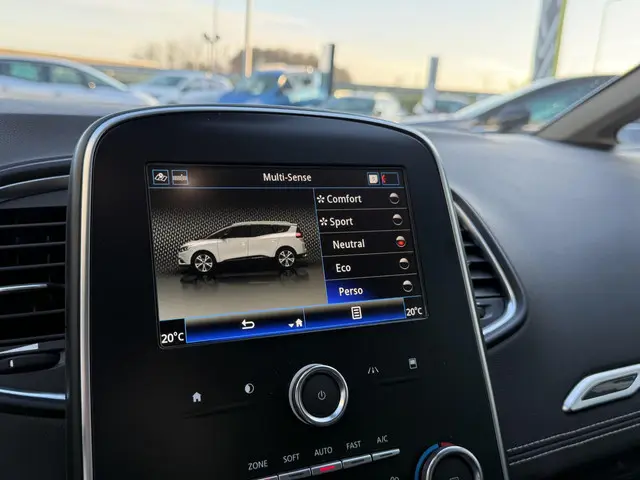 Renault Grand Scénic 1.3 TCe Techno 7p. 2022 Benzine 30